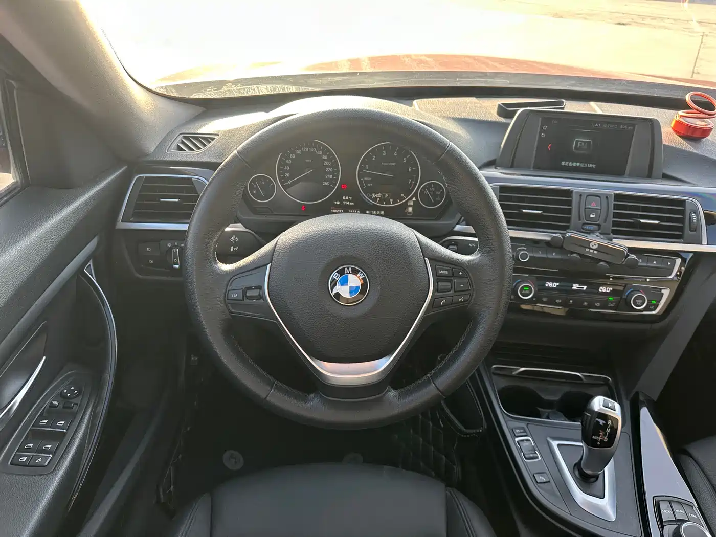 BMW 3 Series GT 2018 320i Fashion фото 7