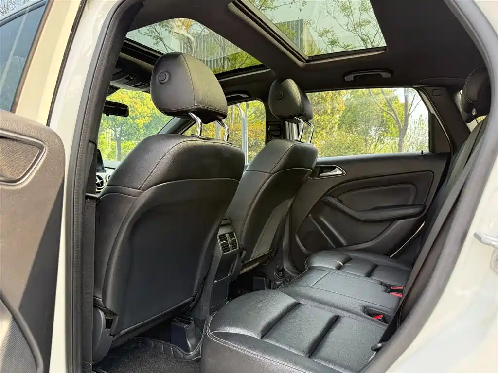 MERCEDES-BENZ B CLASS