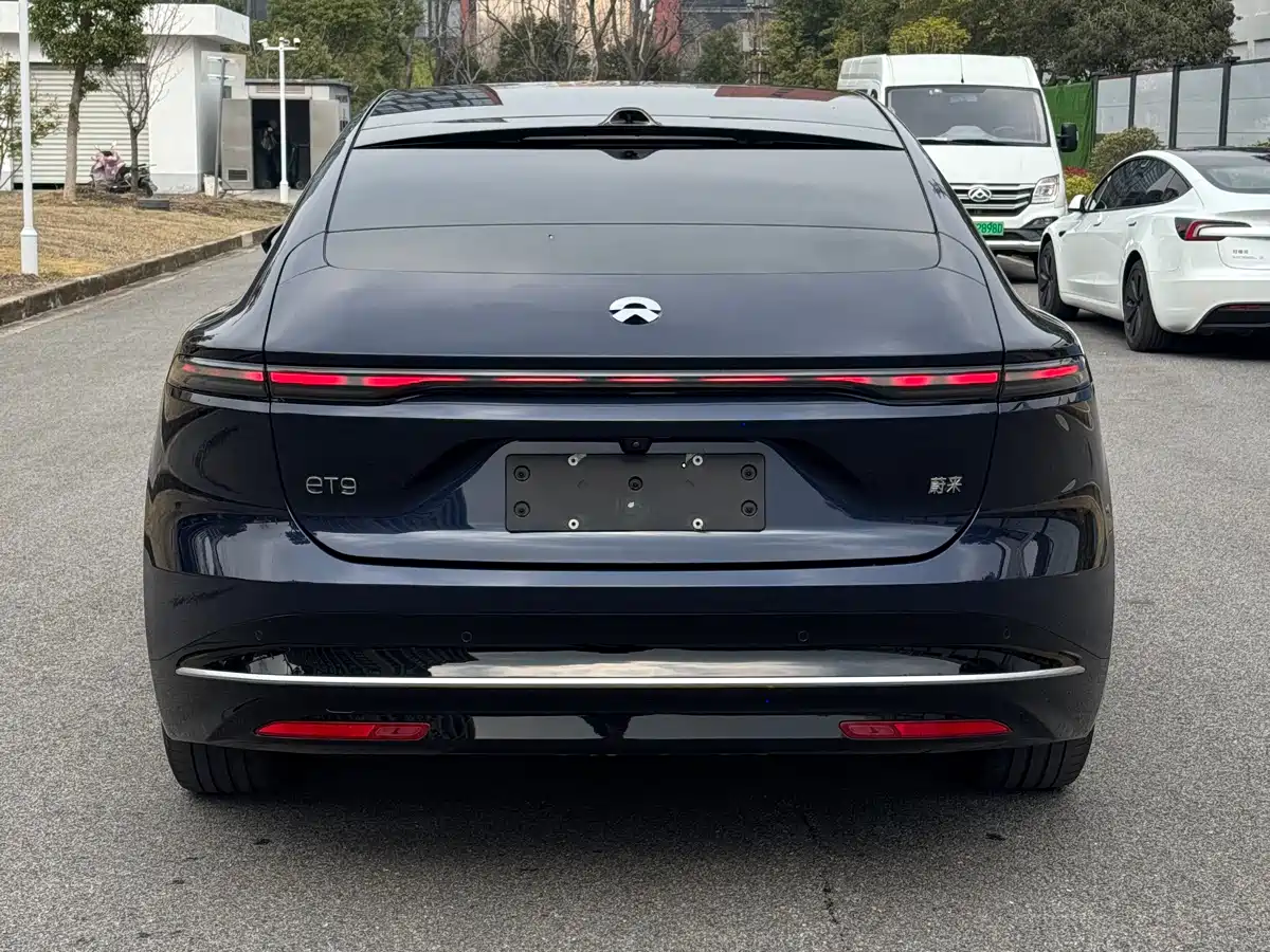 NIO NIO ET9