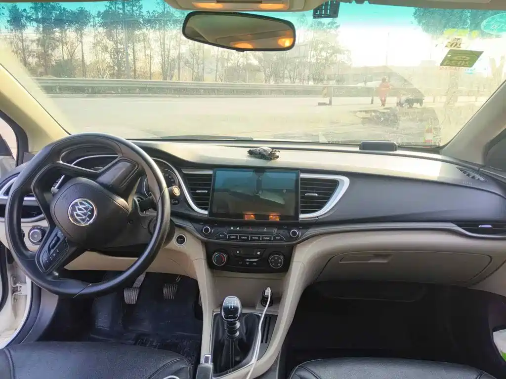 Photo 11 - Buick Excelle