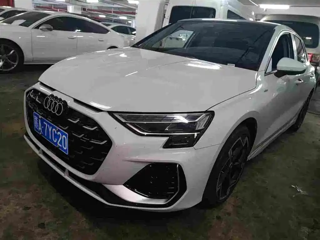 Audi A3 2026 2025 Sportback 35TFSI Flying Premium