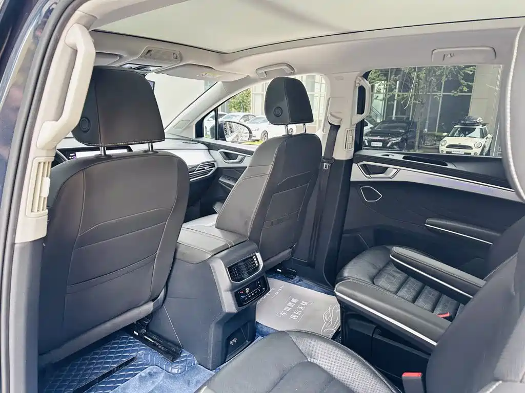 Volkswagen Talagon, миниатюра 10