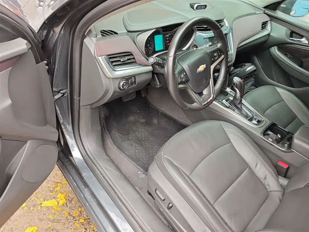 Chevrolet Malibu 2016 2.0L Automatic Luxury фото 16