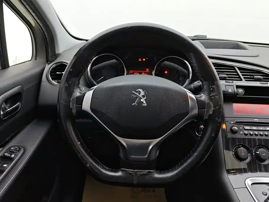Peugeot 3008 2015 1.6THP Automatic Classic Edition фото 15