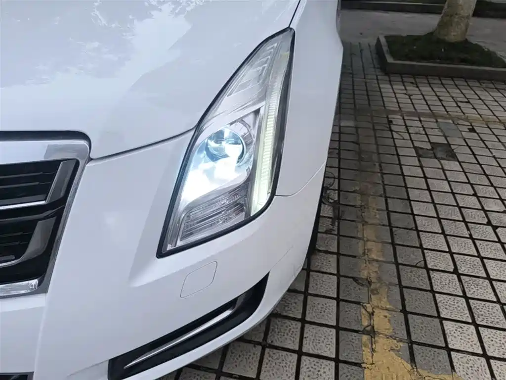 Cadillac XTS 2017 28T Technology фото 24