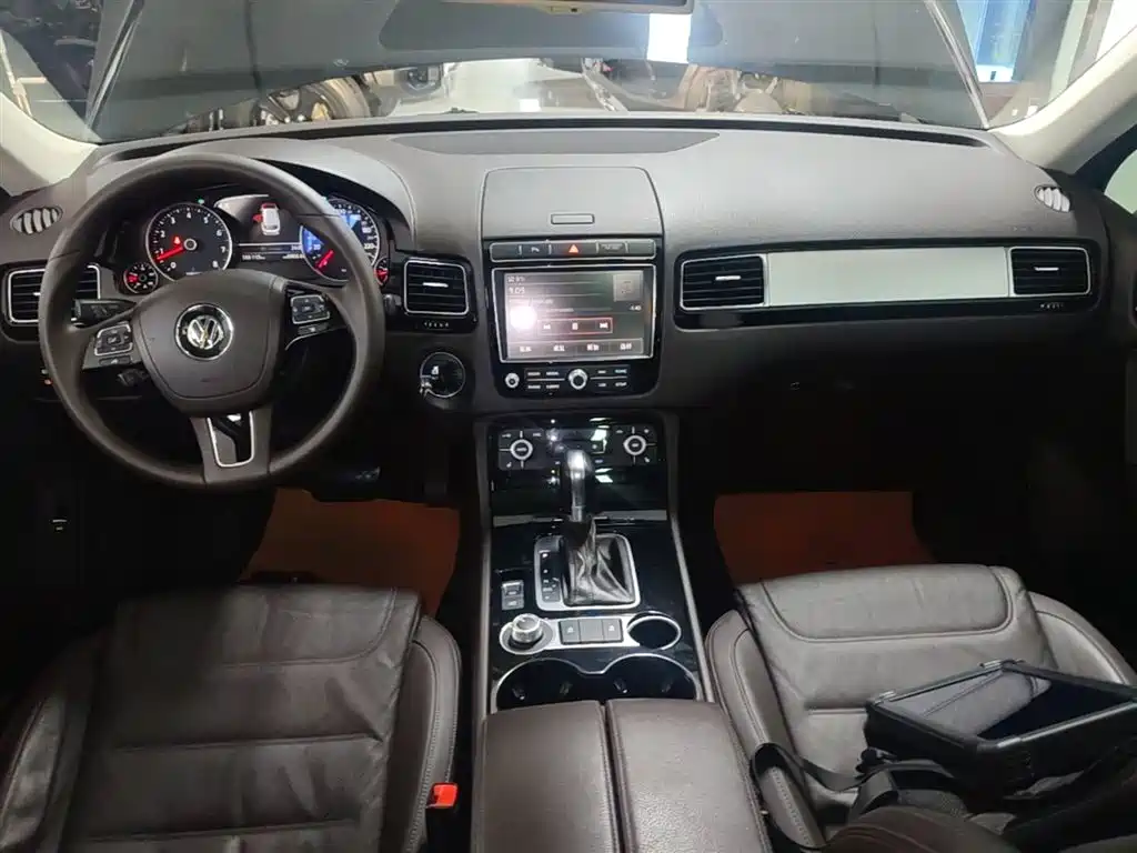 Volkswagen Touareg 2016 3.0TSI Glamour Edition фото 10