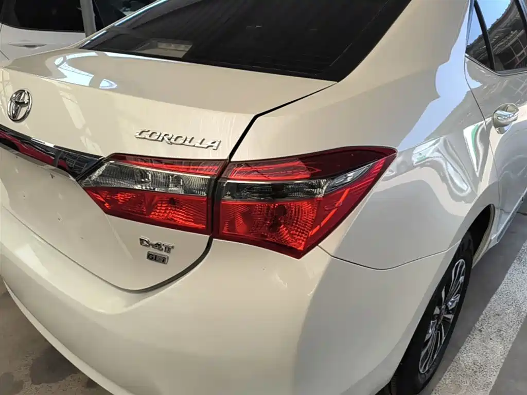 Toyota Corolla 2017 Facelift 1.2T S-CVT GL-i фото 8