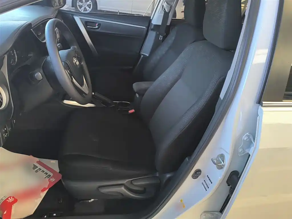 Toyota Corolla 2017 Facelift 1.2T S-CVT GL-i фото 15
