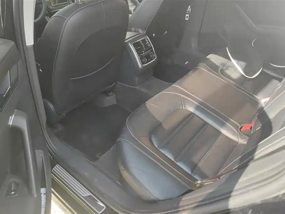 Volkswagen Passat 2017 330TSI DSG Prestige фото 11