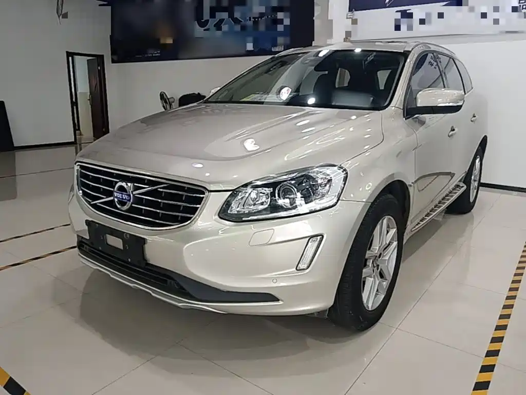Volvo XC60 2016 2017 T5 AWD Smart Advance