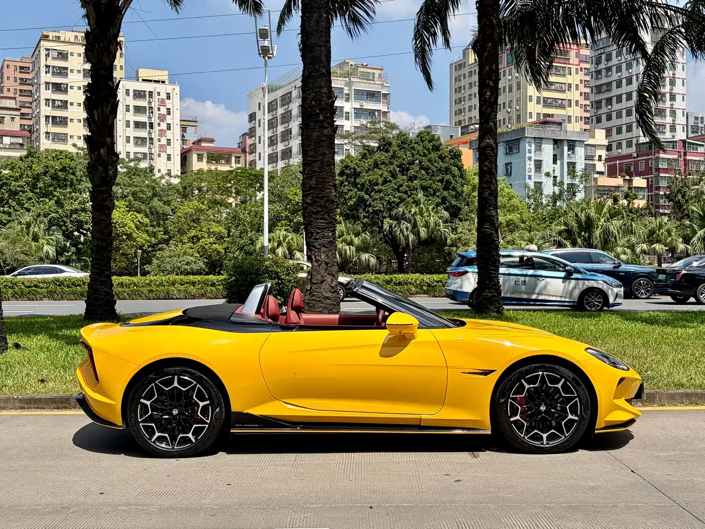 MG Cyberster 2024 2024 501km Charming Edition