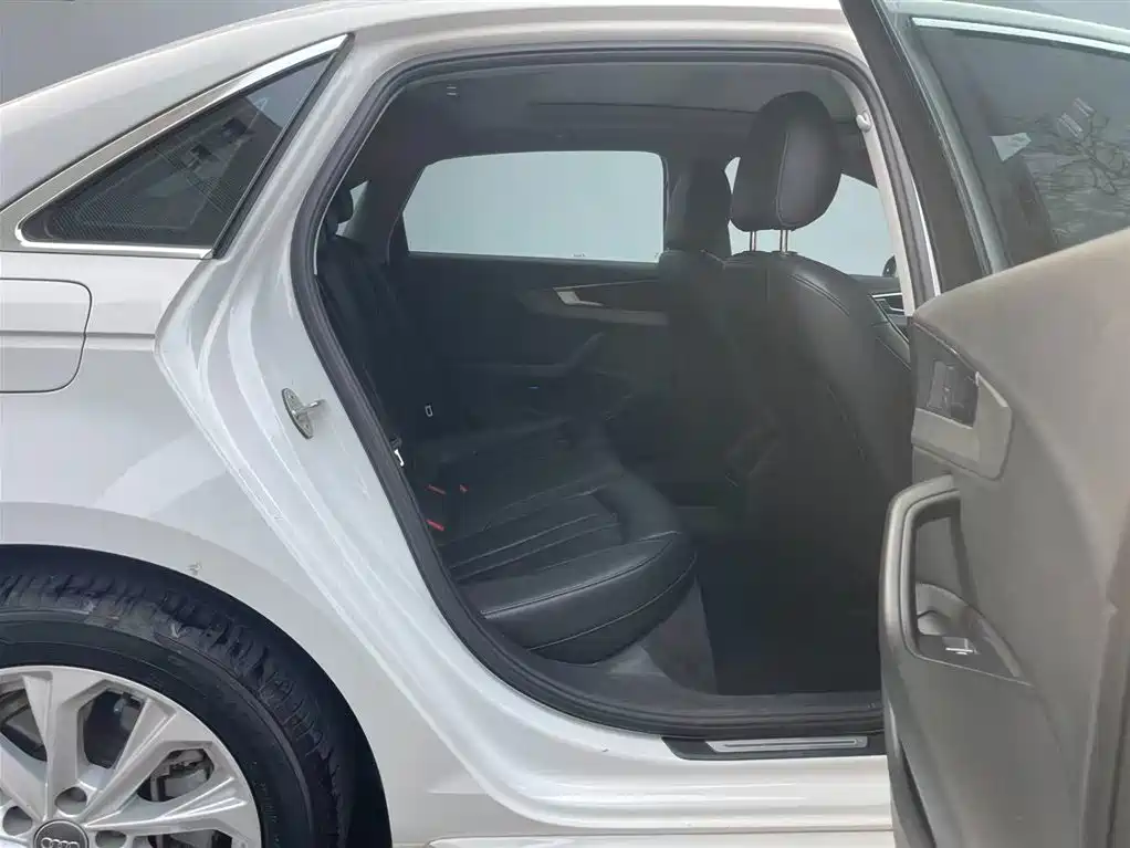 Audi A4L 2019 40 TFSI Progressive (China VI) фото 11