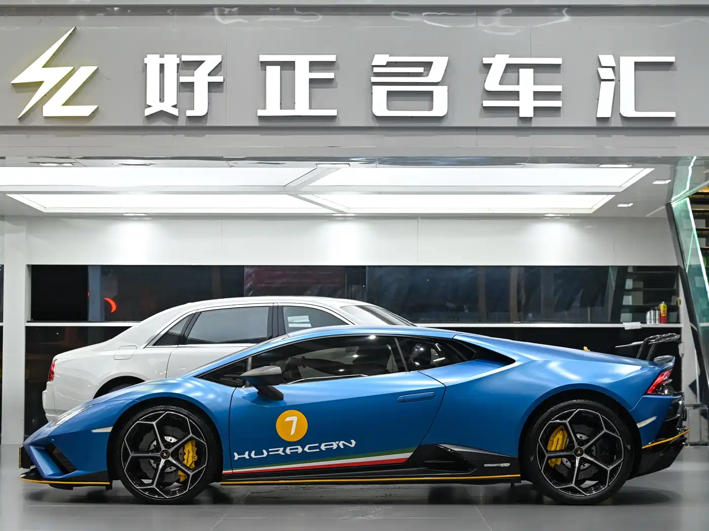 LAMBORGHINI HURACÁN