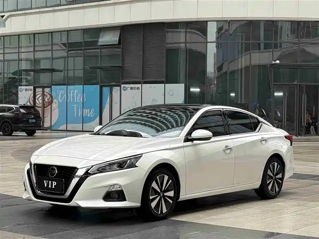 NISSAN TEANA