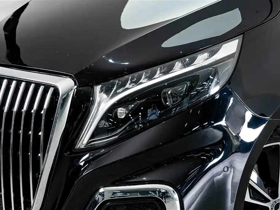 Mercedes-Benz V-Class 2022 V 260 L Long Wheelbase Prestige Edition фото 4