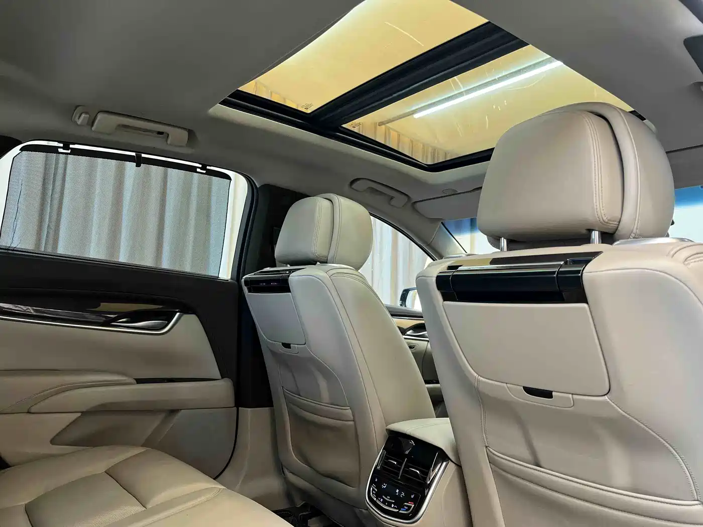 Cadillac XTS 2014 36S Platinum Edition фото 25