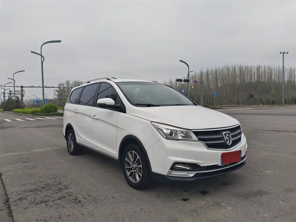 Baojun 730 2020 2019 1.5T CVT Fashion Edition 7-Seater China VI