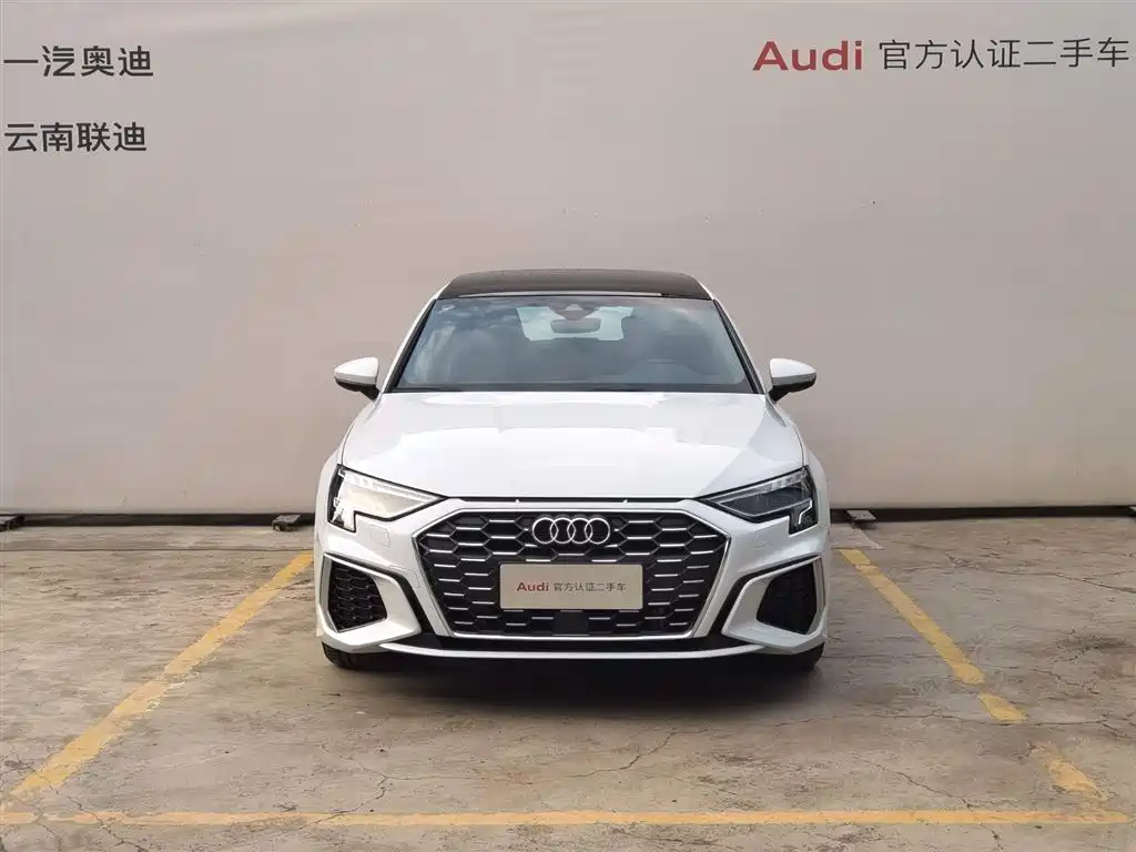 Audi A3 2023 Sportback 35 TFSI Fashion Sport фото 2