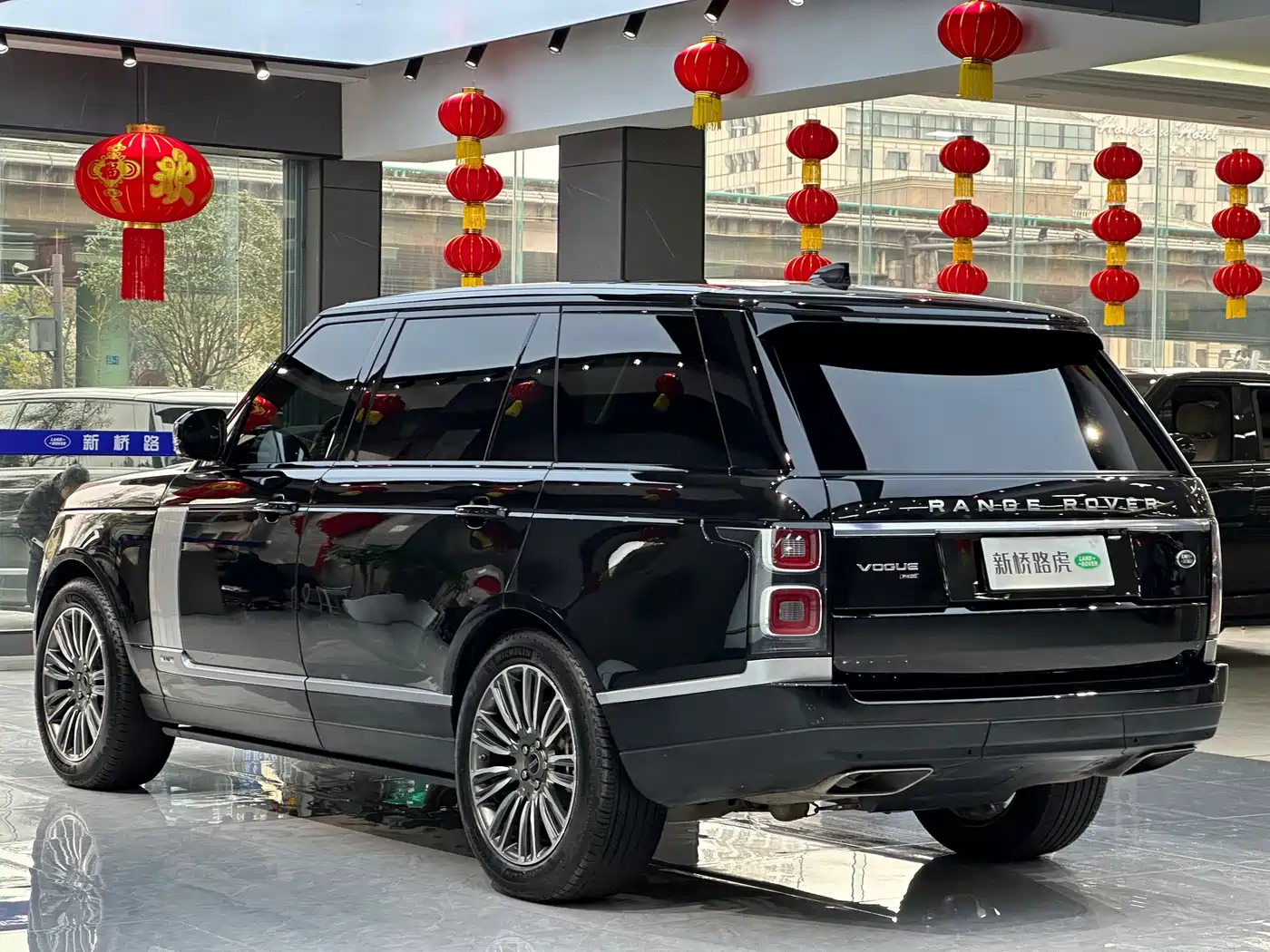 LAND ROVER RANGE ROVER