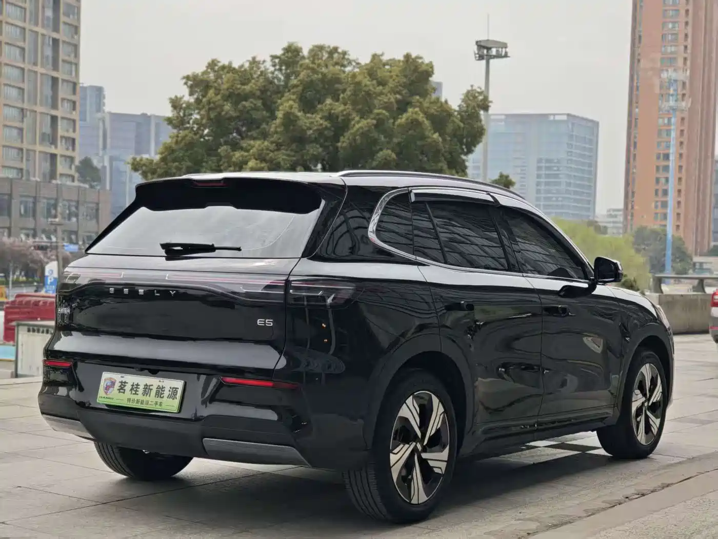 GEELY GALAXY GALAXY E5