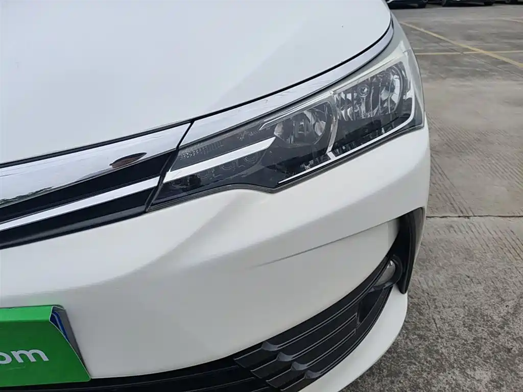 Toyota Corolla 2017 Facelift 1.2T S-CVT GL-i фото 24