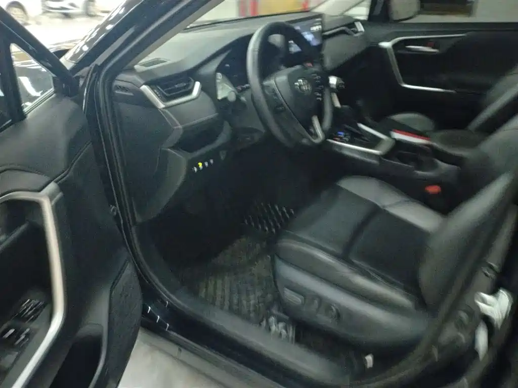 Toyota Wildlander 2023 2.0L CVT FWD Luxury PLUS фото 10