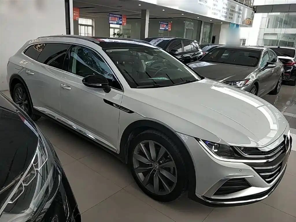 Volkswagen FAW-Volkswagen CC 2021 Shooting Brake 380TSI Hunter Heart Edition фото 4