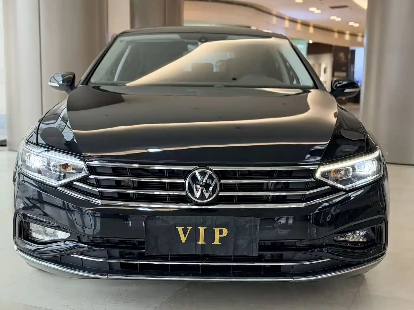 Volkswagen Magotan 2020 330TSI DSG Luxury фото 2