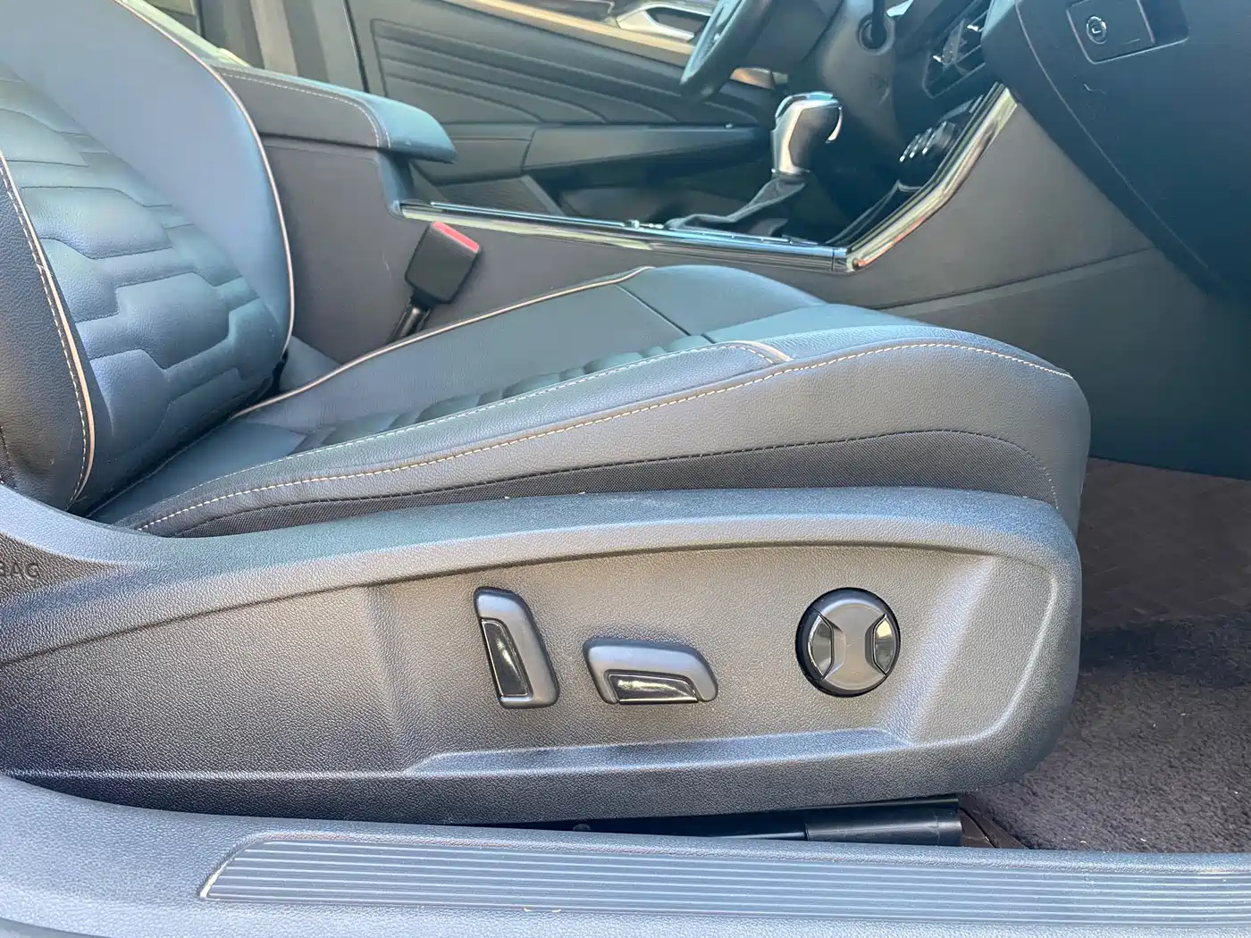 Volkswagen Passat 2019 330TSI Elite Version China VI фото 11