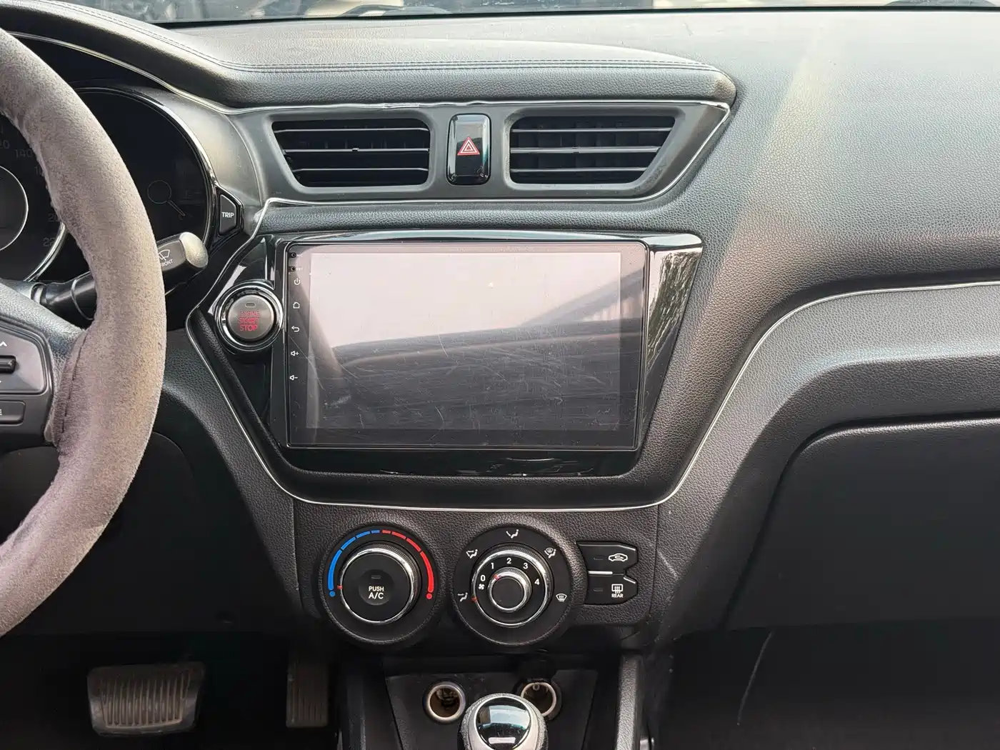 Kia K2 2012 Sedan 1.6L AT Premium Commemorative Edition фото 14