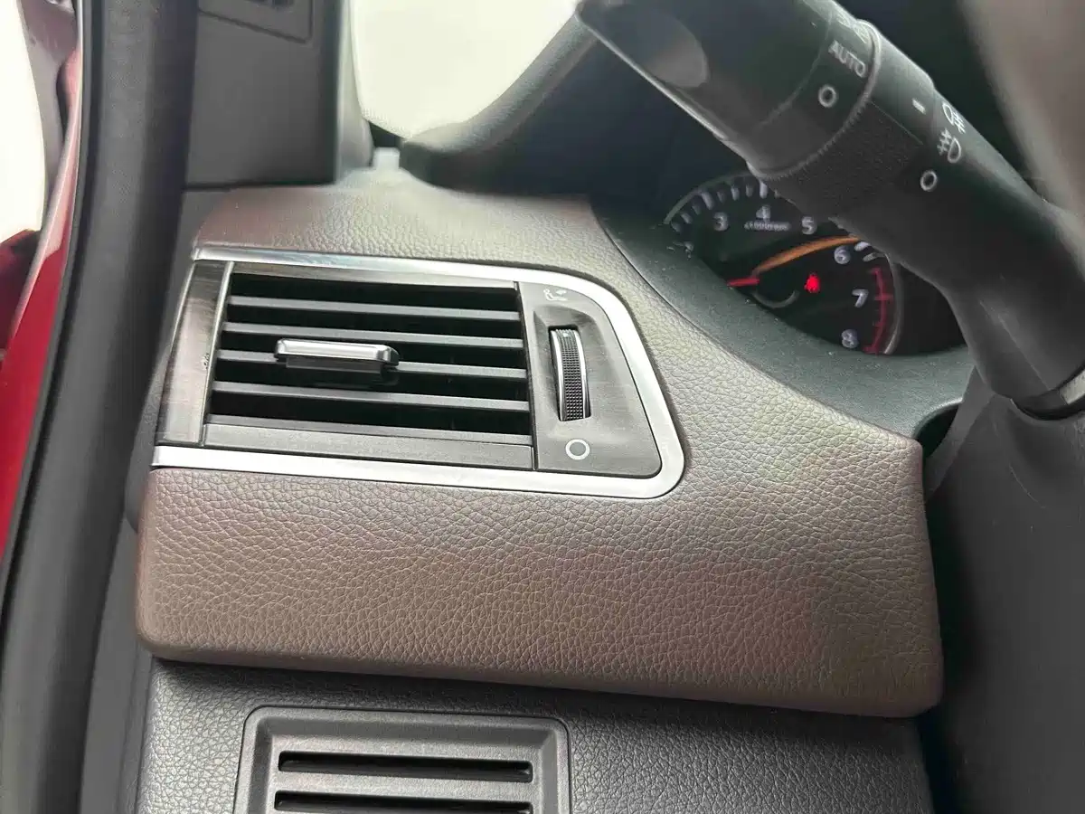 Landwind X7 2016 2015 2.0T Panorama Premium