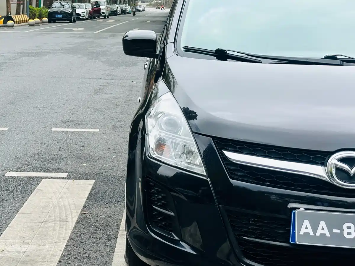 Mazda 8 2013 2013 2.5L Elite