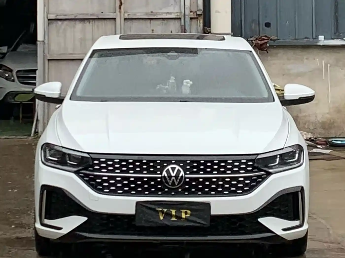 Фото 2 - Volkswagen Lavida