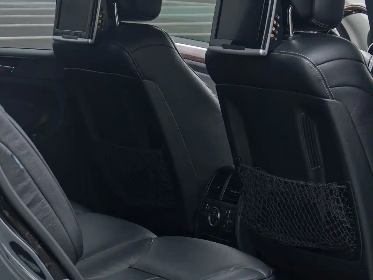 Mercedes-Benz GL-Class фото 17