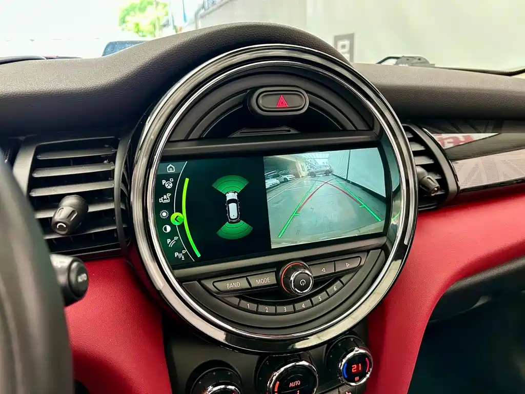 Фото 10 - MINI MINI