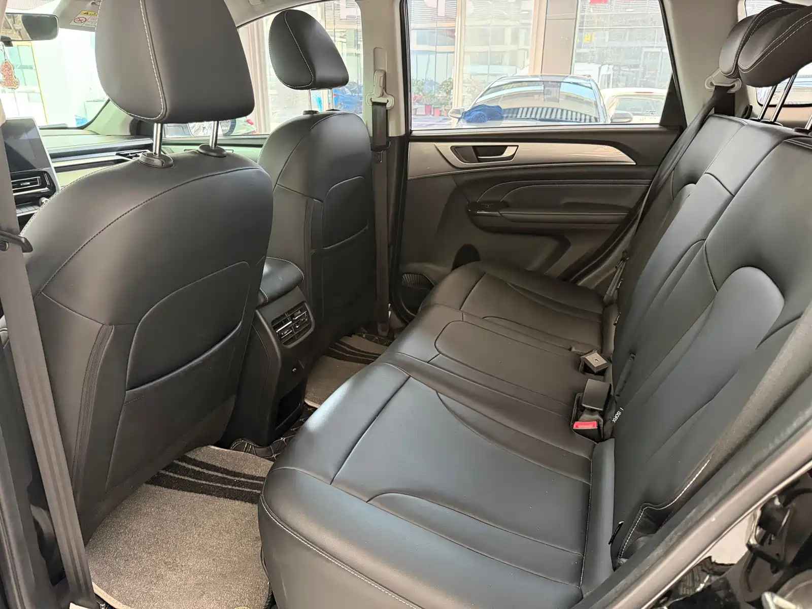 Фото 7 - Haval M6
