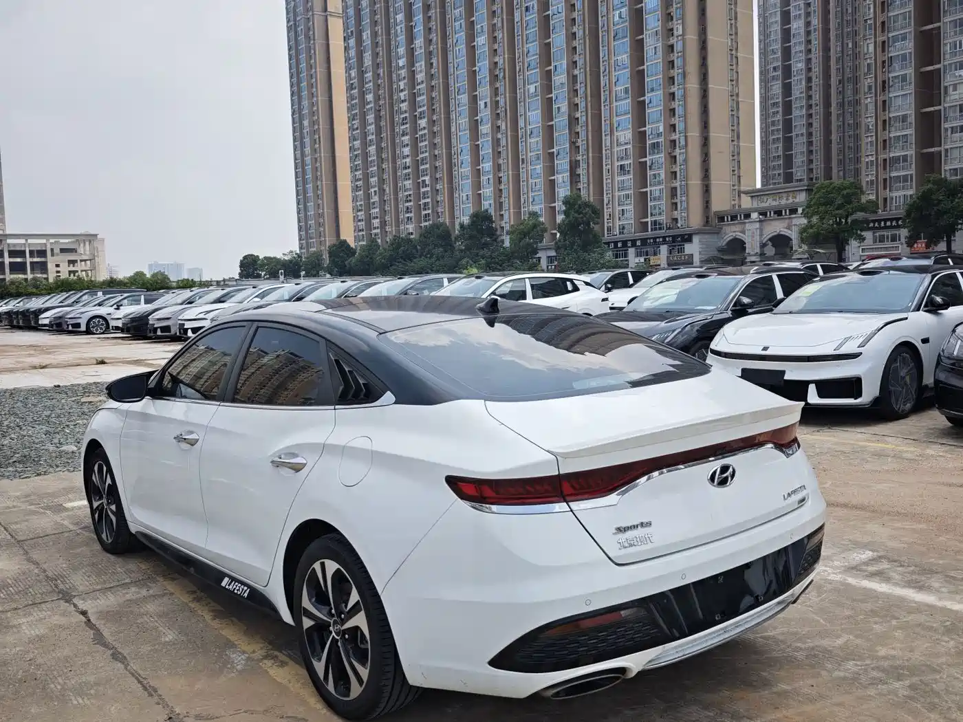 Hyundai Lafesta 2021 2021 280TGDi DLX Luxury Edition