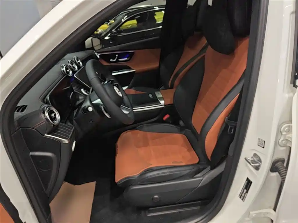 Mercedes-Benz GLC 2023 Facelift GLC 300 L 4MATIC Sport 7-Seater фото 15
