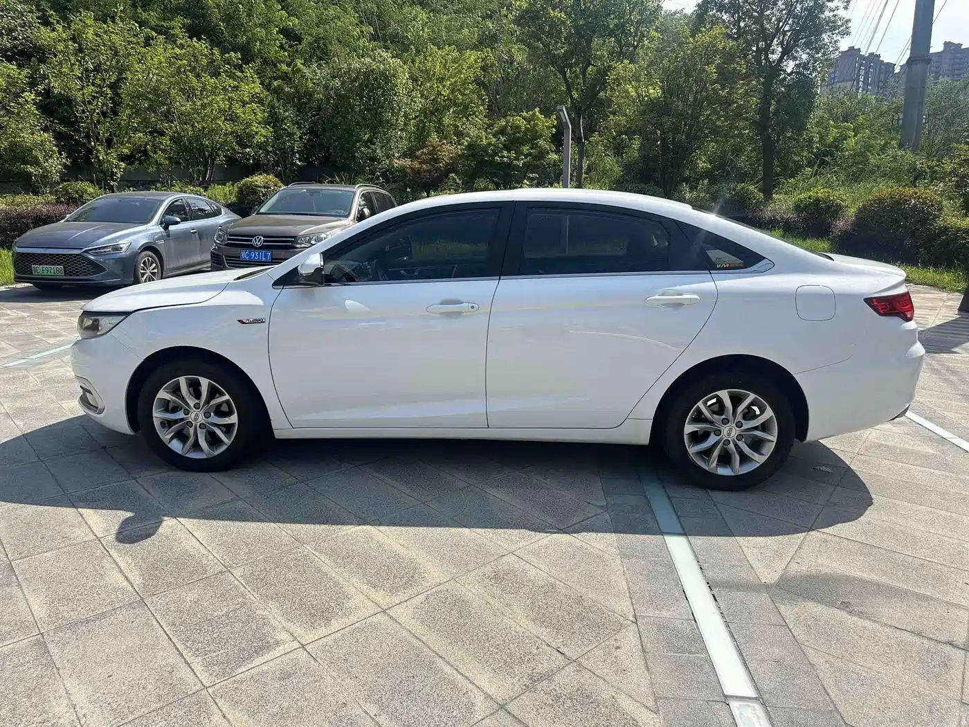 Geely Emgrand GL 2017 2017 1.3T DCT Elite