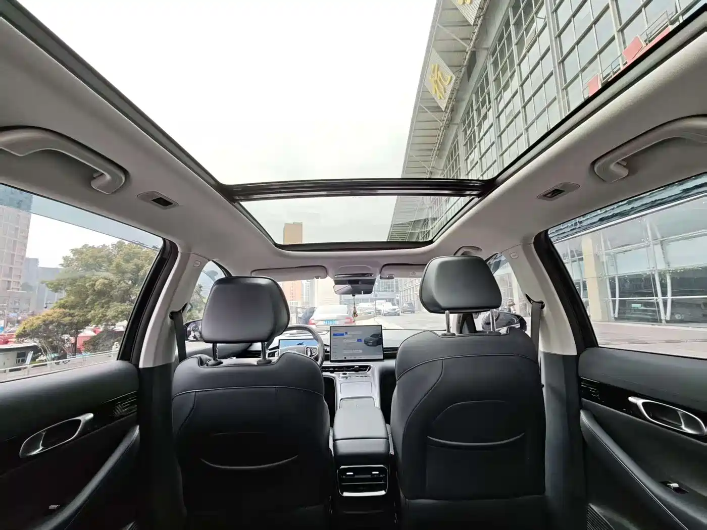 GEELY GALAXY GALAXY E5