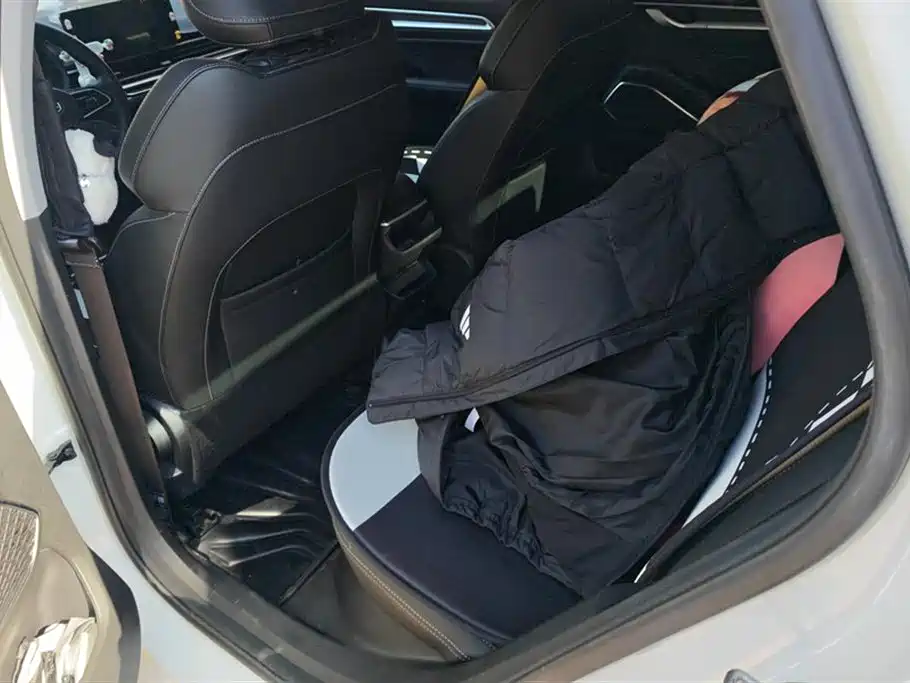 GEELY AUTOMOBILE EMGRAND