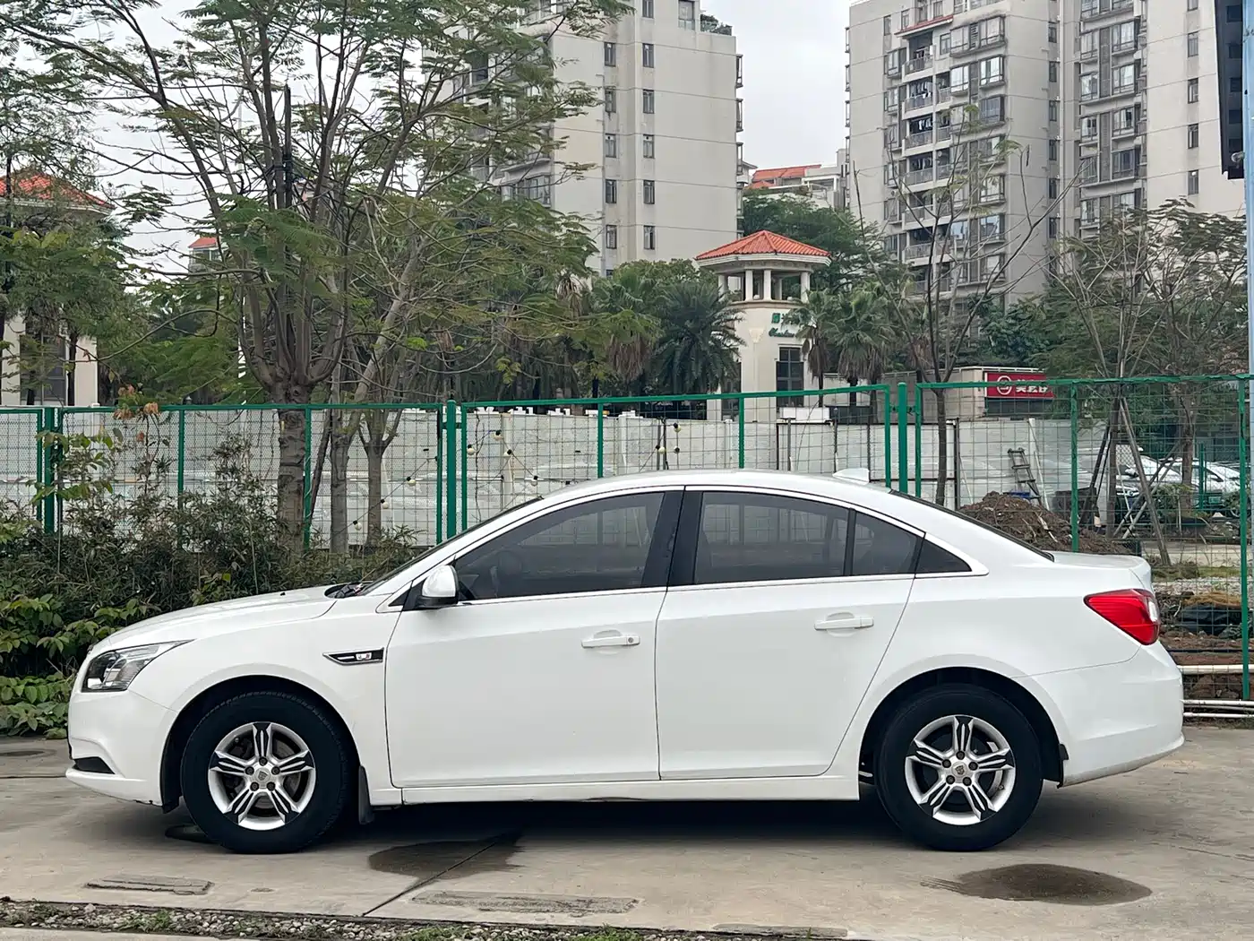 Chevrolet Cruze 2015 1.5L Classic SL MT фото 3