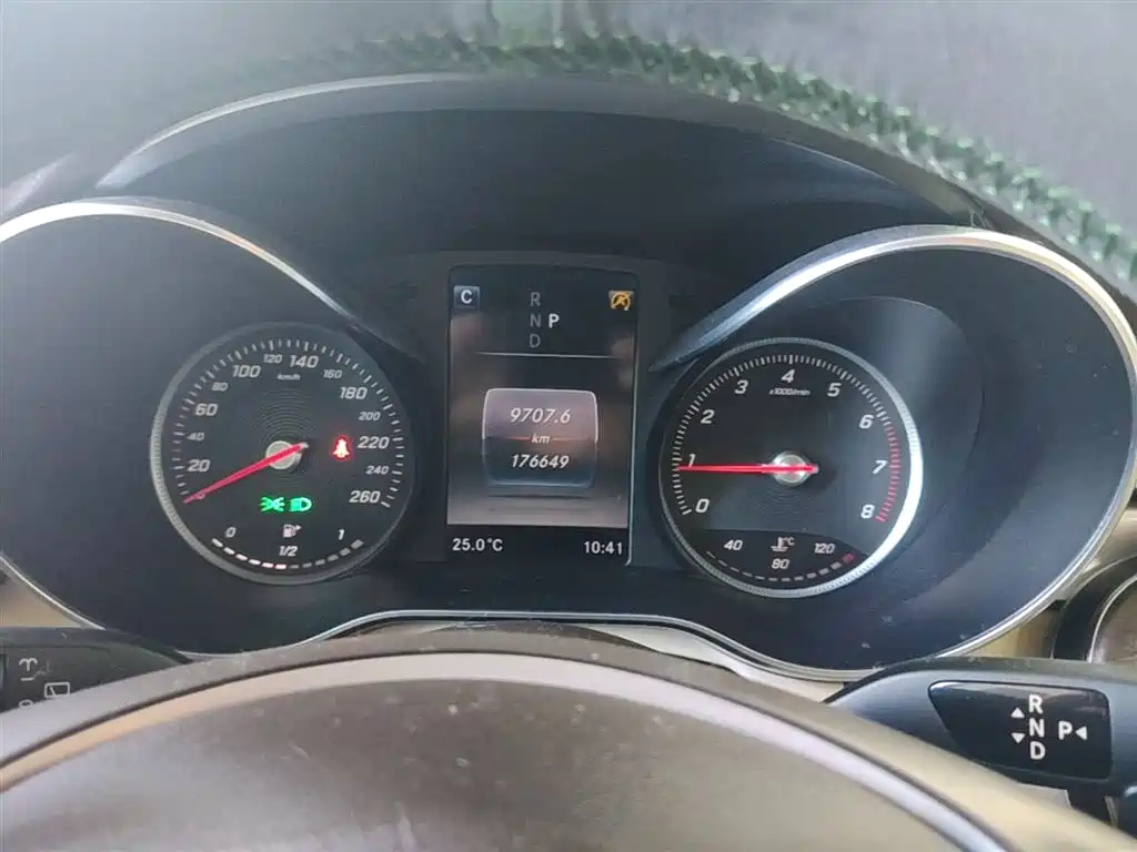 Mercedes-Benz GLC 2017 GLC 300 4MATIC Dynamic фото 12