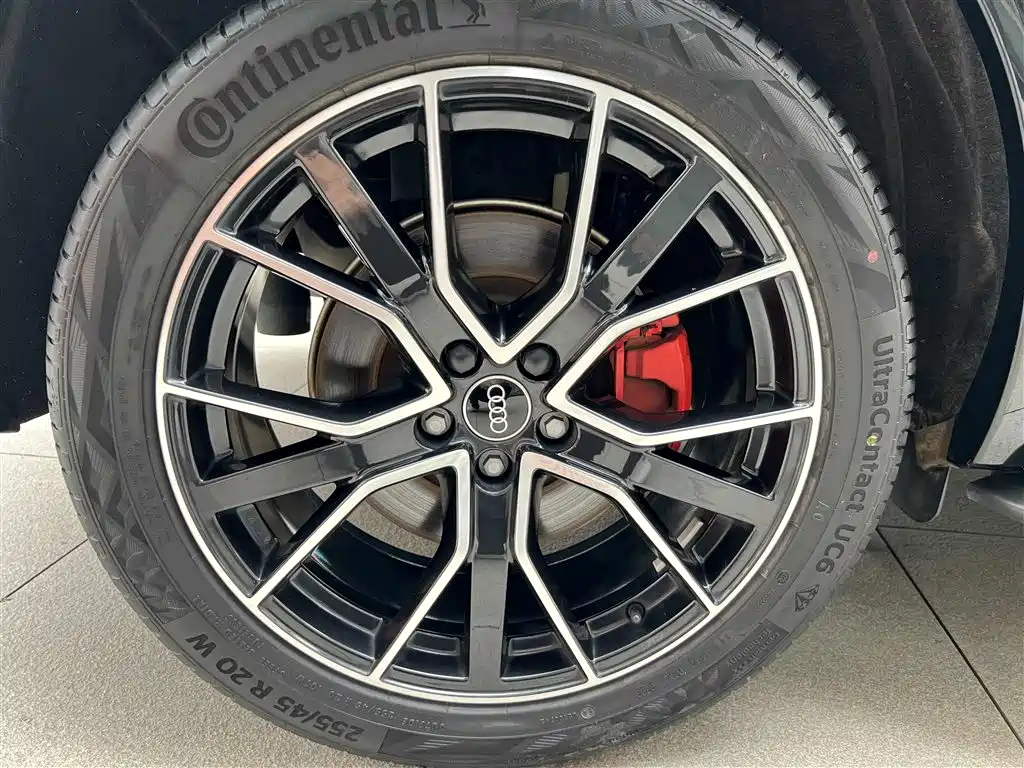 Audi Q5L 2023 40T Luxury Dynamic фото 26