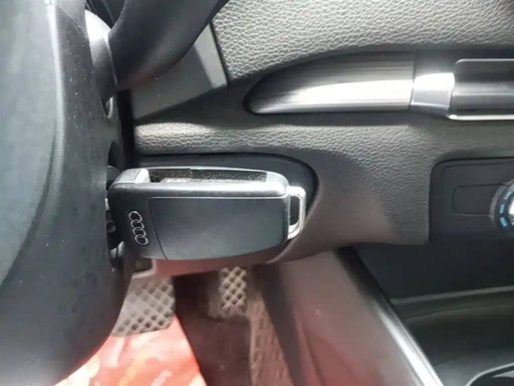 Audi A3 2016 Sportback 35 TFSI Leadership фото 9