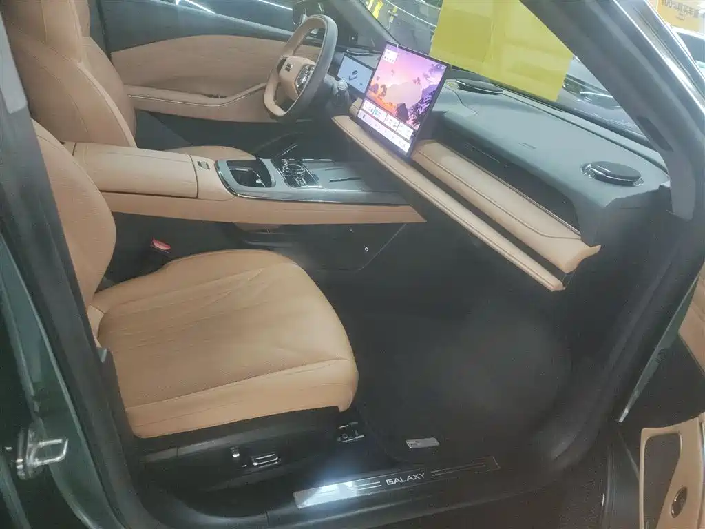 Geely Galaxy Galaxy Xingyao 8 2025 130km EM-P Starship Edition фото 20