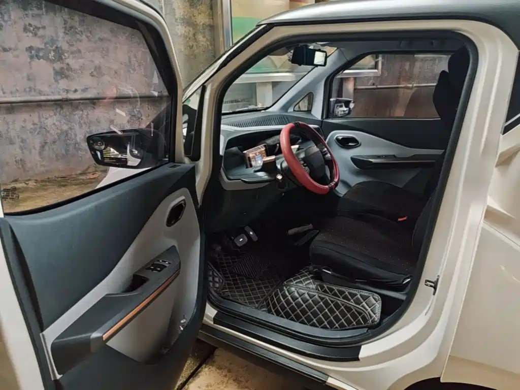 Baojun E200 2021 2020 305KM Smart Edition