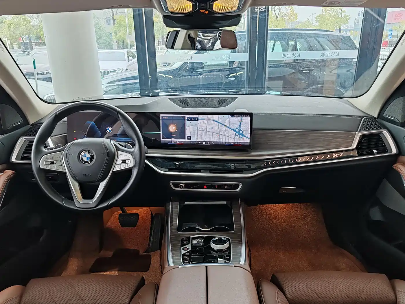 BMW X7 2024 xDrive40i Leading Luxury Package фото 11