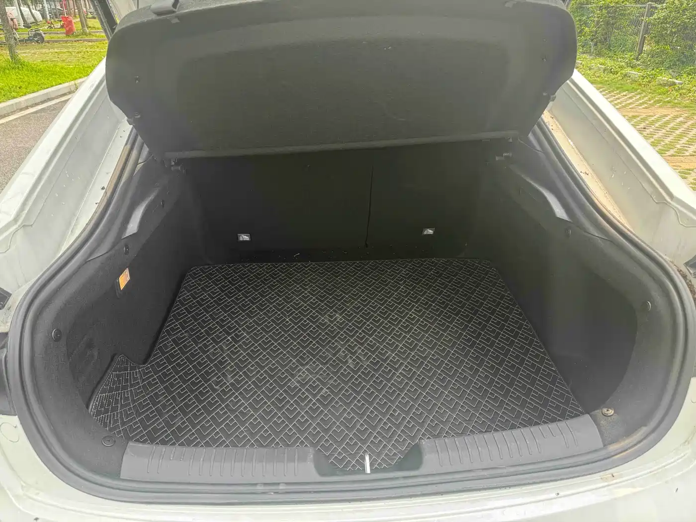 CHANGAN UNI V SMART IDD