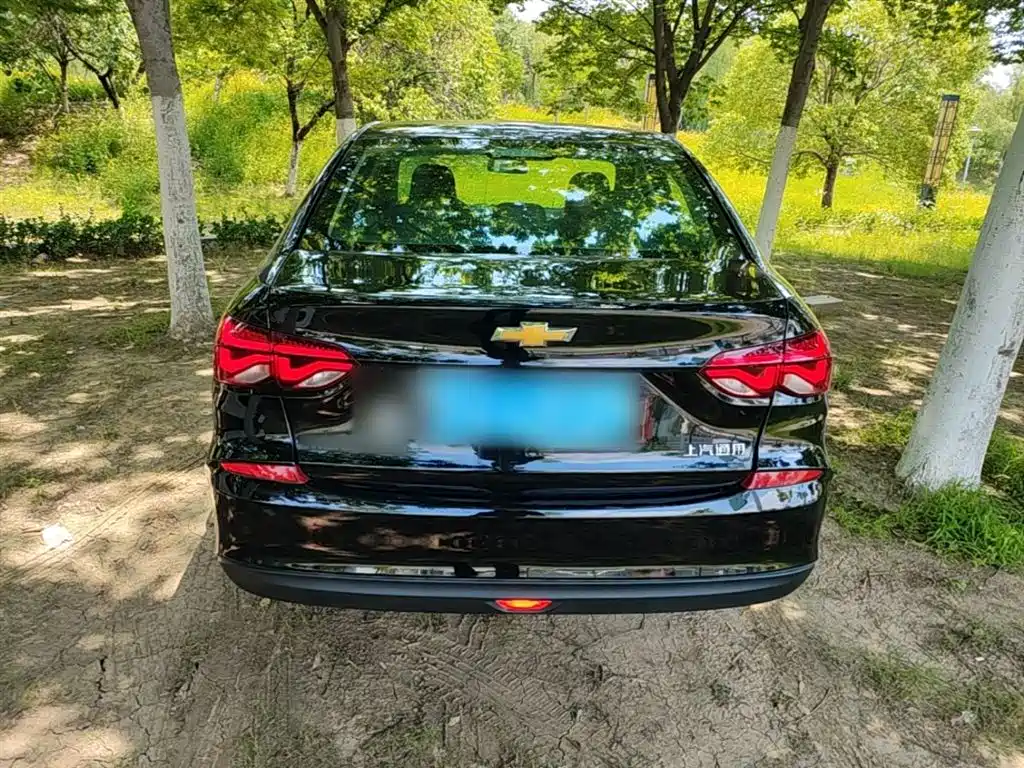CHEVROLET CRUZE